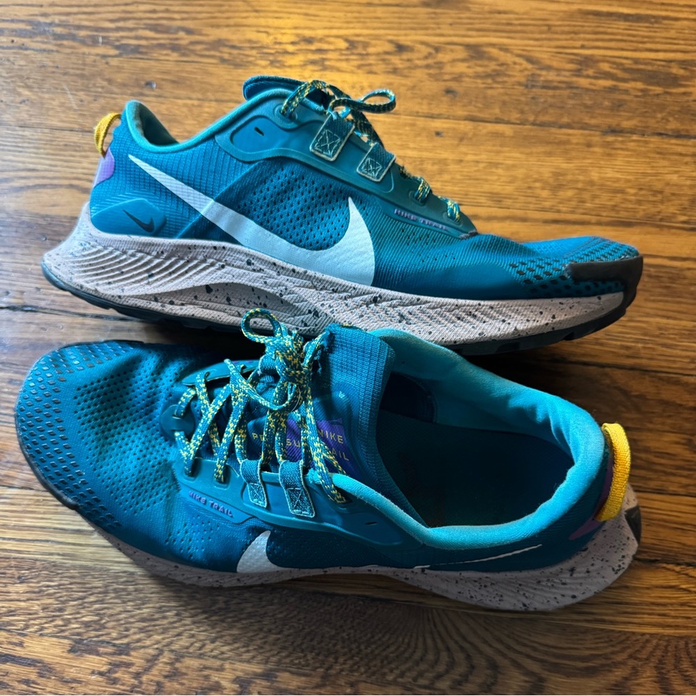 Nike Pegasus Trail 3 Mystic Teal. Gently used. Pre loved! Size 12.